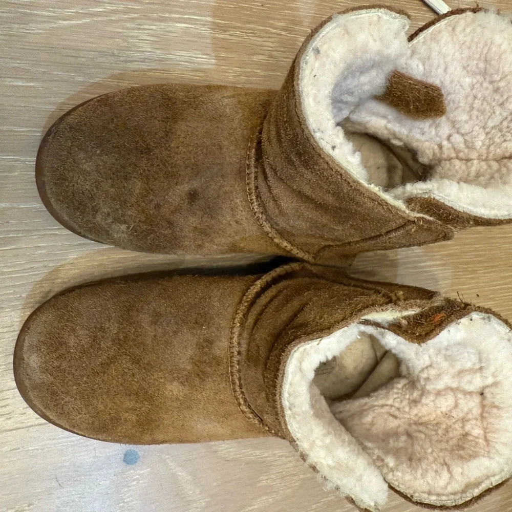 UGG Kids Brown Boots - Picture 2 of 5